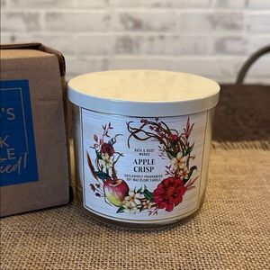 Bath & Body Works Apple Crisp 3-Wick Candle